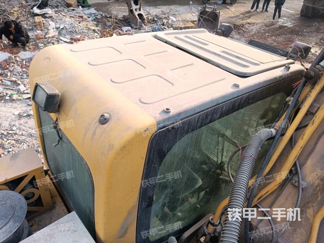 駕駛室頂部俯視(上車部件) 駕駛室頂部俯視(上車部件)