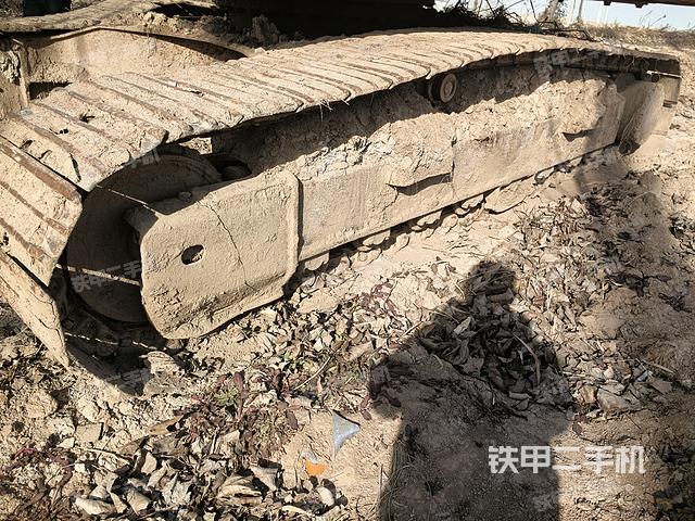 單側(cè)履帶整體（整機(jī)外觀）