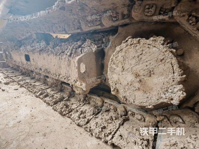 駕駛室整體（整機外觀）