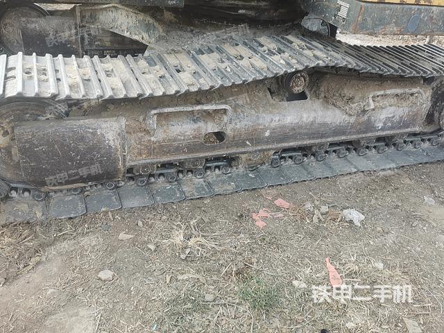 单侧履带整体（整机外观）