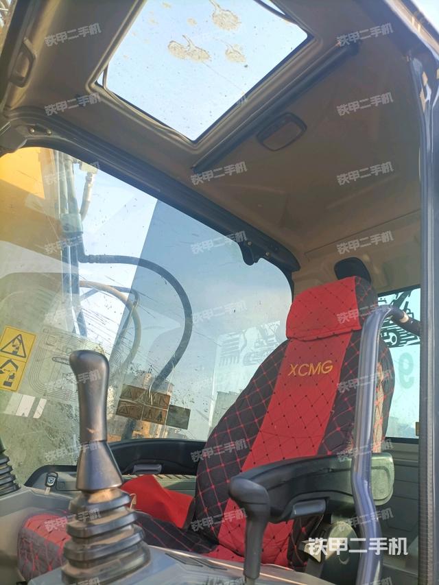 頂棚整體(駕駛室部分) 頂棚整體(駕駛室部分)