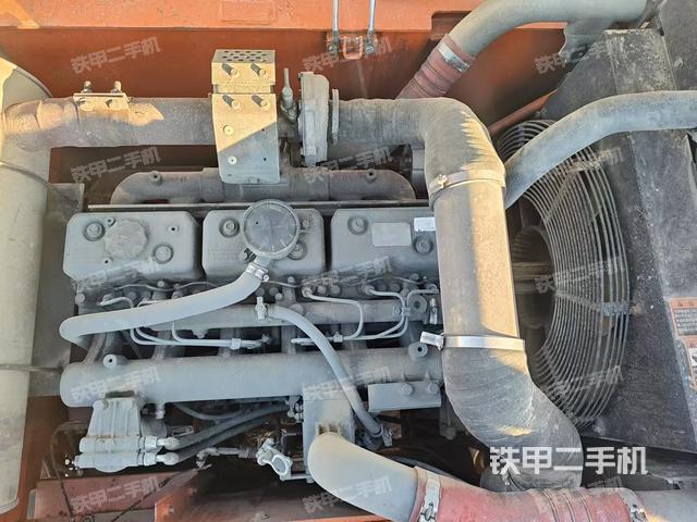 發(fā)動機整體俯視(整機外觀) 發(fā)動機整體俯視(整機外觀)