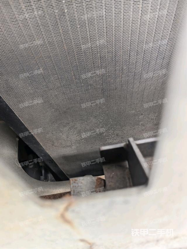 散熱器正面（大件艙室）