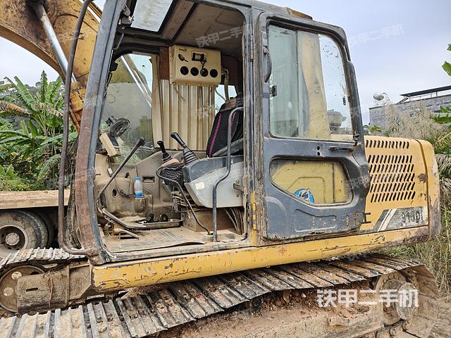 驾驶室整体（整机外观）