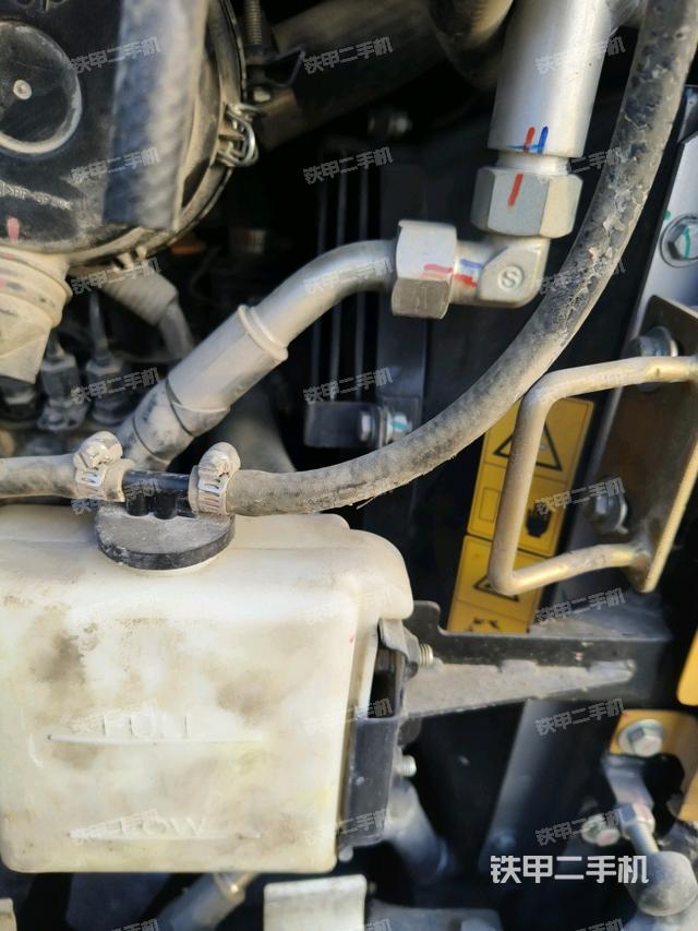 電瓶（大件艙室）