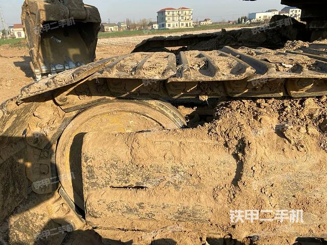 左導向輪(行走機構) 左導向輪(行走機構)