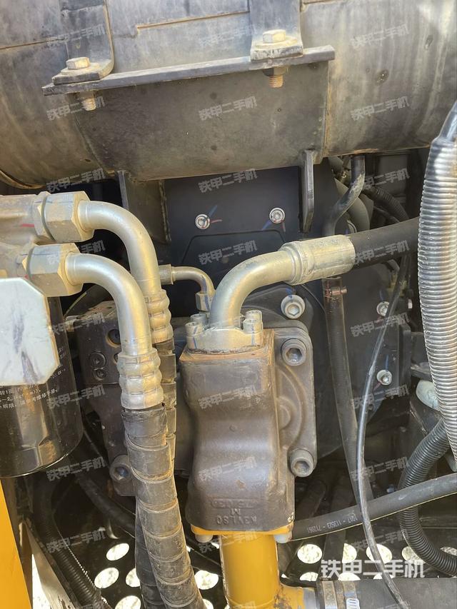 液壓泵室(大件艙室) 液壓泵室(大件艙室)