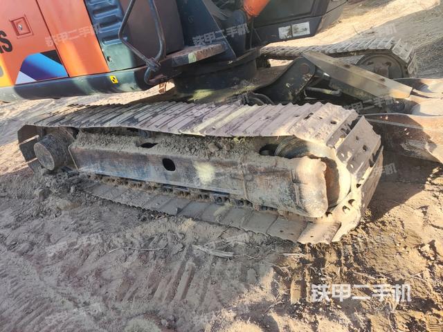 左側(cè)履帶整體?（行走機(jī)構(gòu)）