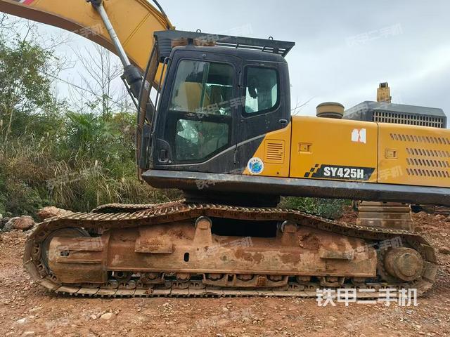 驾驶室整体（整机外观）