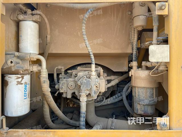 液壓泵室(大件艙室) 液壓泵室(大件艙室)