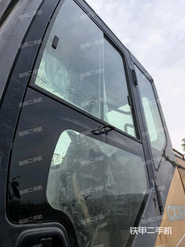 駕駛室左后45度（駕駛室部分）