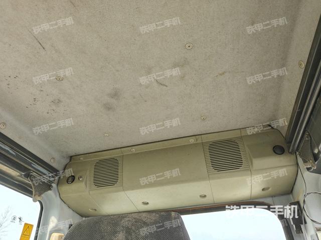 座椅后部（駕駛室部分）