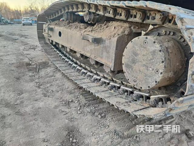 單側履帶整體(整機外觀) 單側履帶整體(整機外觀)