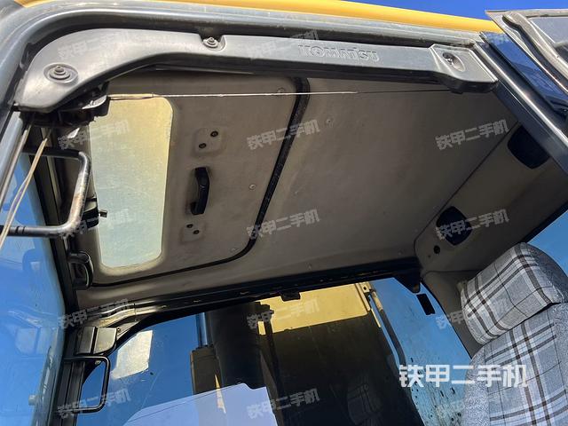 駕駛室頂部(整機外觀) 駕駛室頂部(整機外觀)