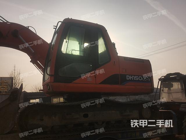 驾驶室整体（整机外观）