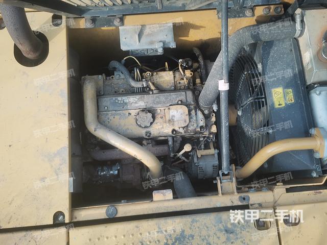 发动机整体俯视（整机外观）