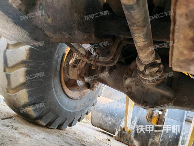 前驅(qū)動(dòng)橋（液壓/傳動(dòng)系統(tǒng)）