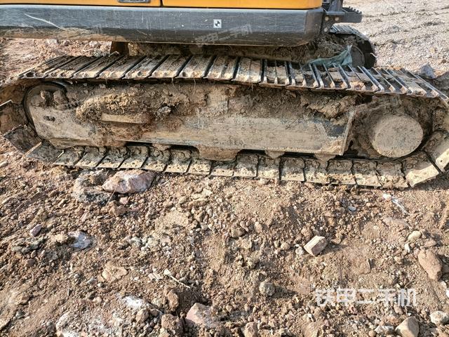 右側履帶整體?（行走機構）