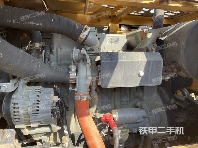 發(fā)動機(jī)室(上車部件) 發(fā)動機(jī)室(上車部件)