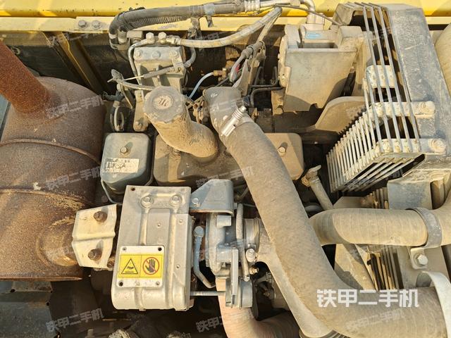 發(fā)動(dòng)機(jī)室（上車部件）