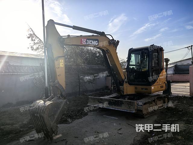 驾驶室整体（整机外观）