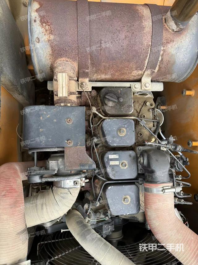 发动机整体俯视（整机外观）