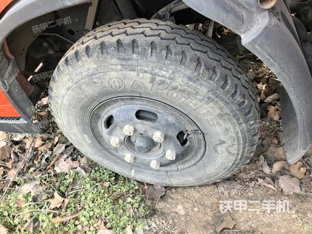 左引導(dǎo)輪 /左前輪（行走機構(gòu)）