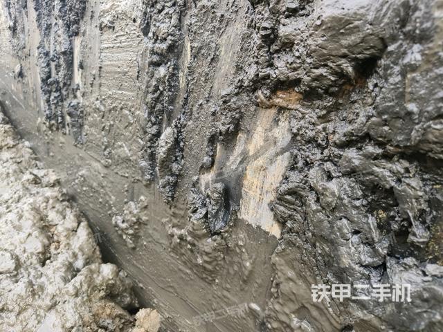右導(dǎo)向輪(行走機構(gòu)) 右導(dǎo)向輪(行走機構(gòu))