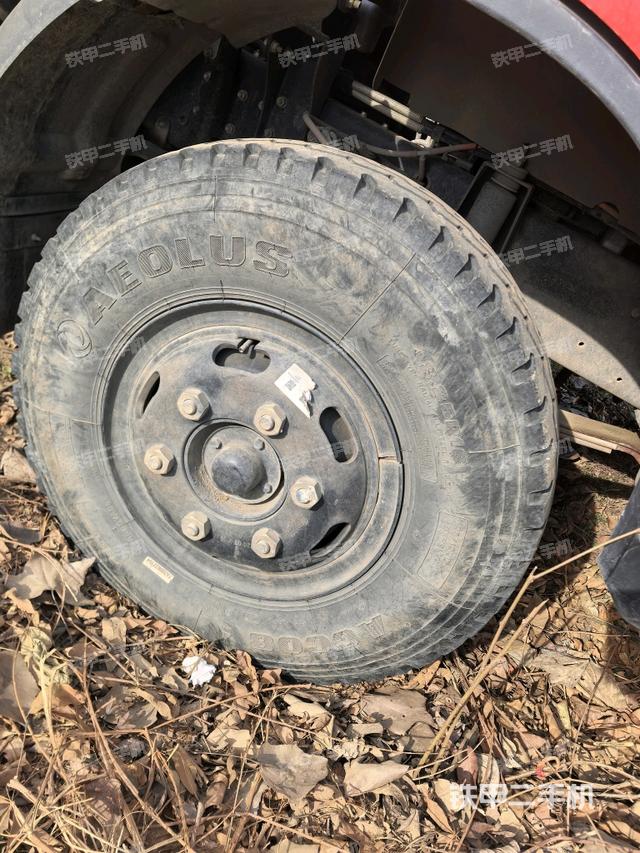 右引導(dǎo)輪/右前輪（行走機構(gòu)）