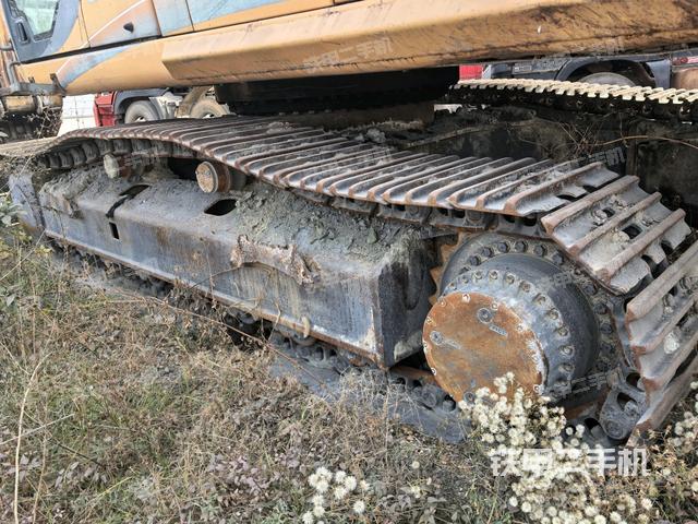 左側(cè)履帶整體?（行走機(jī)構(gòu)）