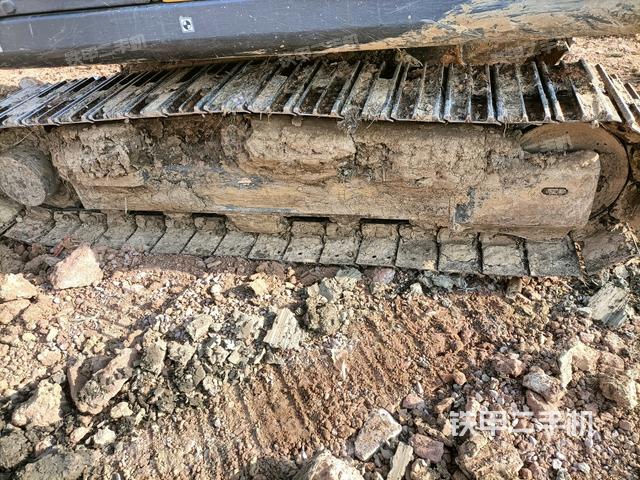 左側履帶整體?（行走機構）