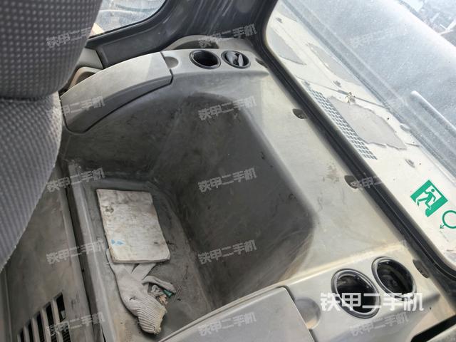 座椅后部（駕駛室部分）