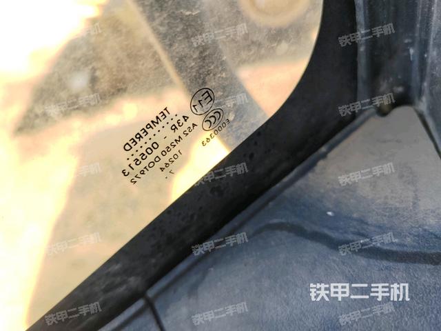 操作桿  檔位(駕駛室部分) 操作桿  檔位(駕駛室部分)