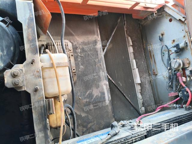 散熱器正面（大件艙室）