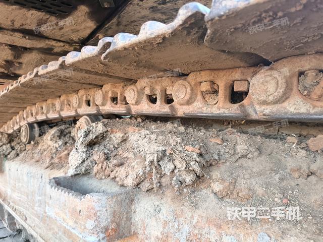 左側(cè)履帶整體?（行走機(jī)構(gòu)）