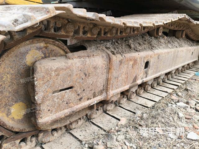 左側(cè)履帶整體?（行走機(jī)構(gòu)）