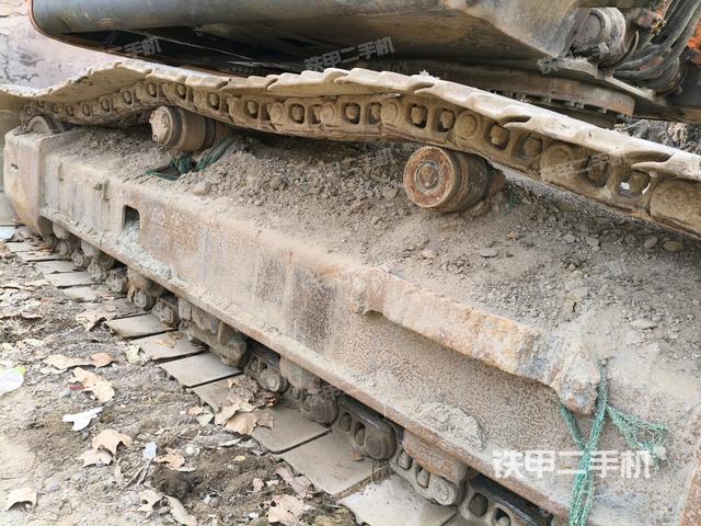 左側(cè)履帶整體?（行走機(jī)構(gòu)）