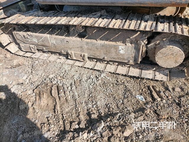 左側(cè)履帶整體?（行走機(jī)構(gòu)）