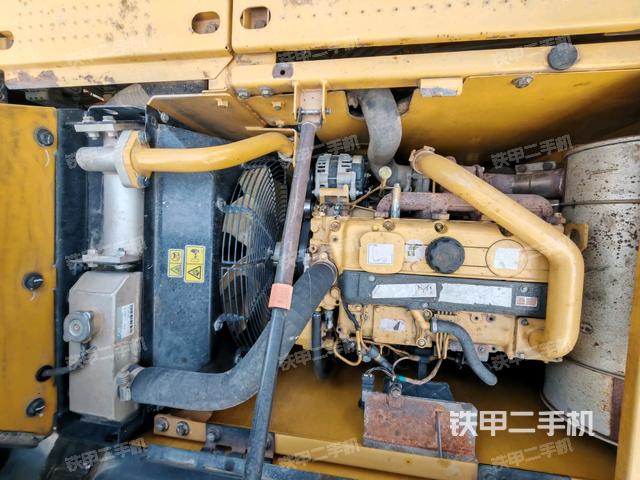 發(fā)動(dòng)機(jī)整體俯視(整機(jī)外觀) 發(fā)動(dòng)機(jī)整體俯視(整機(jī)外觀)