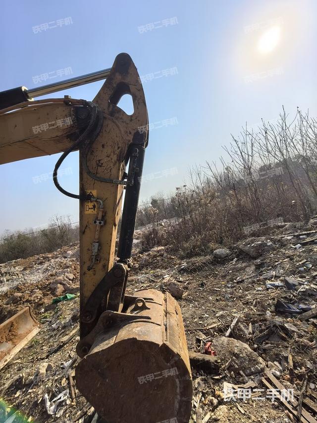 小臂整體右前（工作和回轉(zhuǎn)裝置）