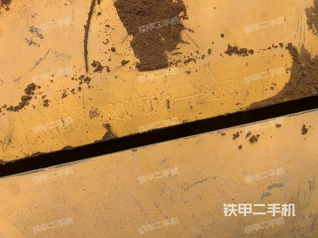 回轉(zhuǎn)馬達和主控閥（整機外觀）