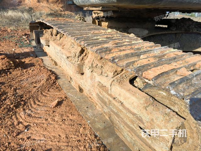 左導(dǎo)向輪（行走機(jī)構(gòu)）