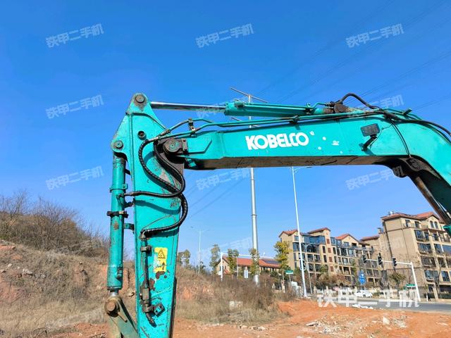 鏟斗右后整體（工作和回轉(zhuǎn)裝置）