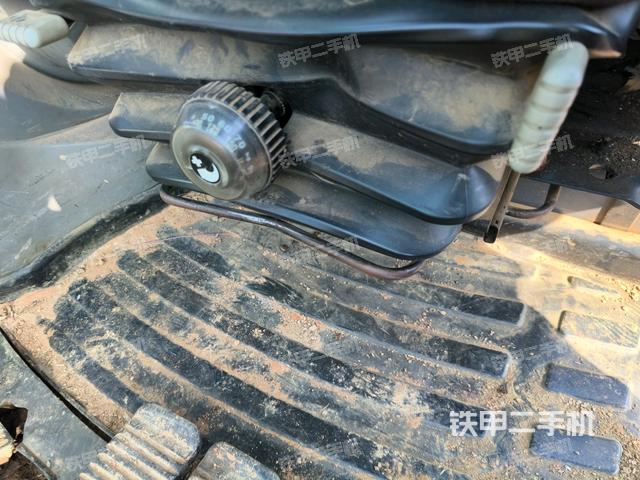 ?駕駛室正側(cè)（駕駛室部分）