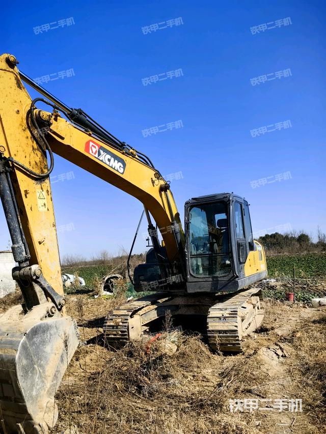 右前45(整機外觀) 右前45(整機外觀)