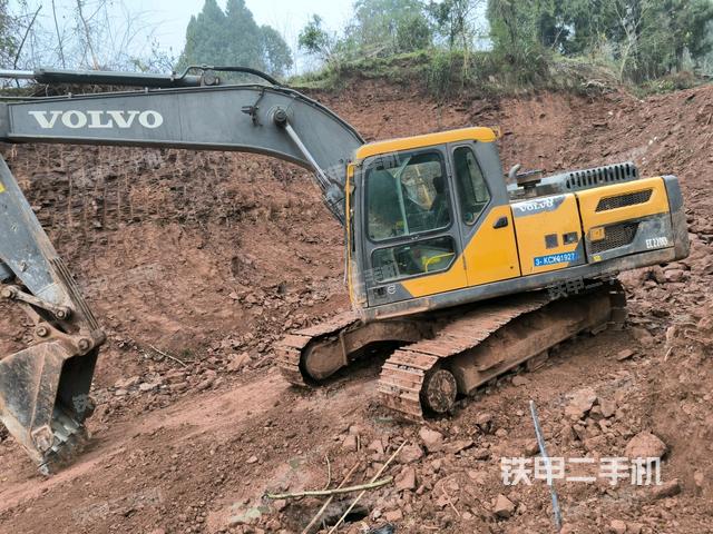 左后45(整機(jī)外觀) 左后45(整機(jī)外觀)