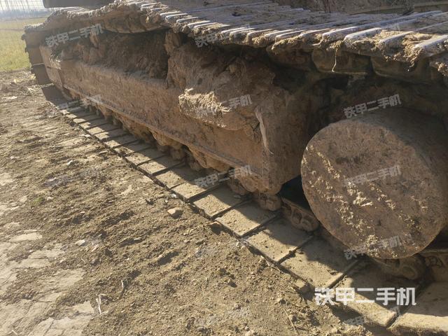 左側(cè)履帶整體?(行走機構) 左側(cè)履帶整體?(行走機構)