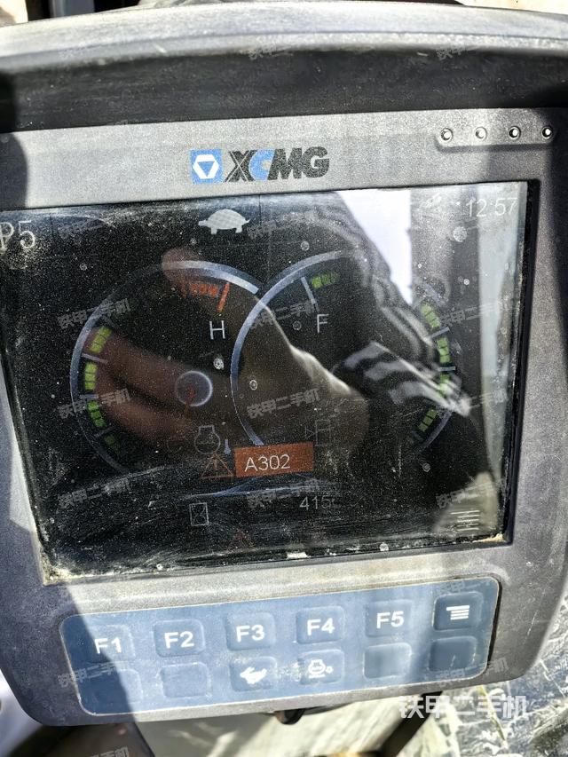 顯示屏?(駕駛室部分) 顯示屏?(駕駛室部分)