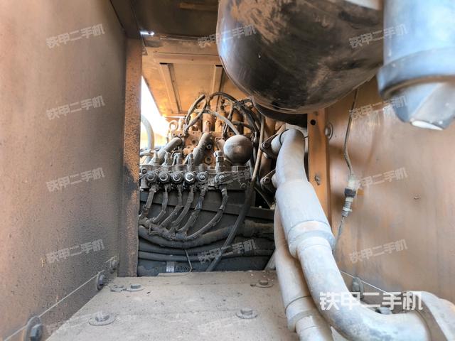 電瓶（大件艙室）