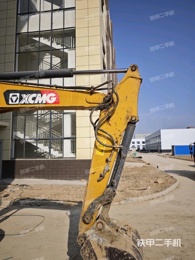 小臂整體右前（工作和回轉裝置）